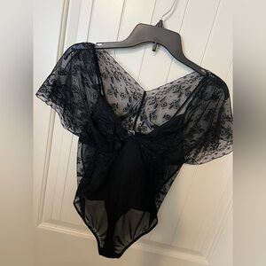 NWOT Black Lace thong Bodysuit size M Wacoal